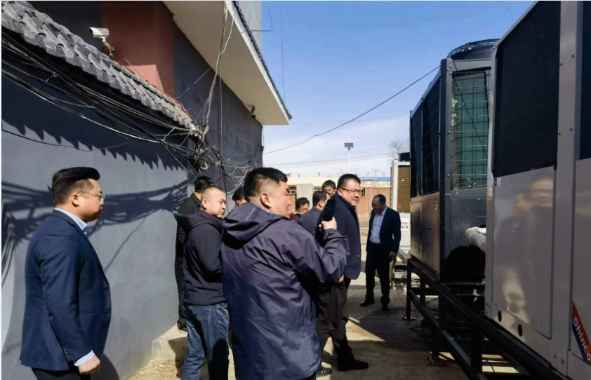 凌源市領(lǐng)導(dǎo)班子赴聚陽東北項(xiàng)目考察